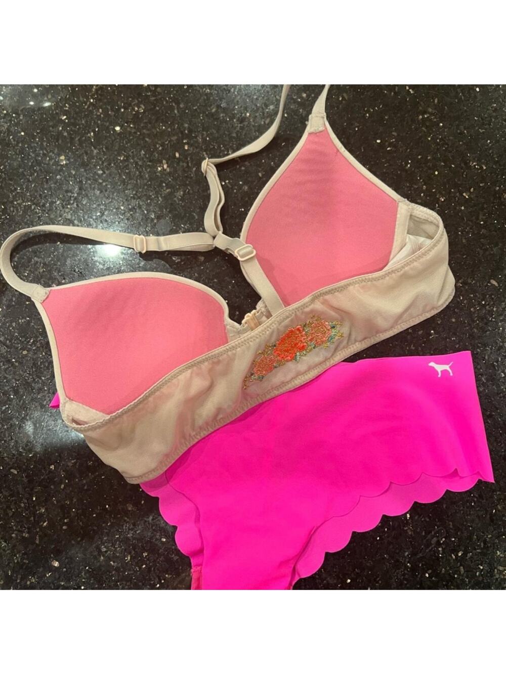 Victoria’s Secret PINK 32B Racerback Neutral Bra & Free S Cheekster Panty